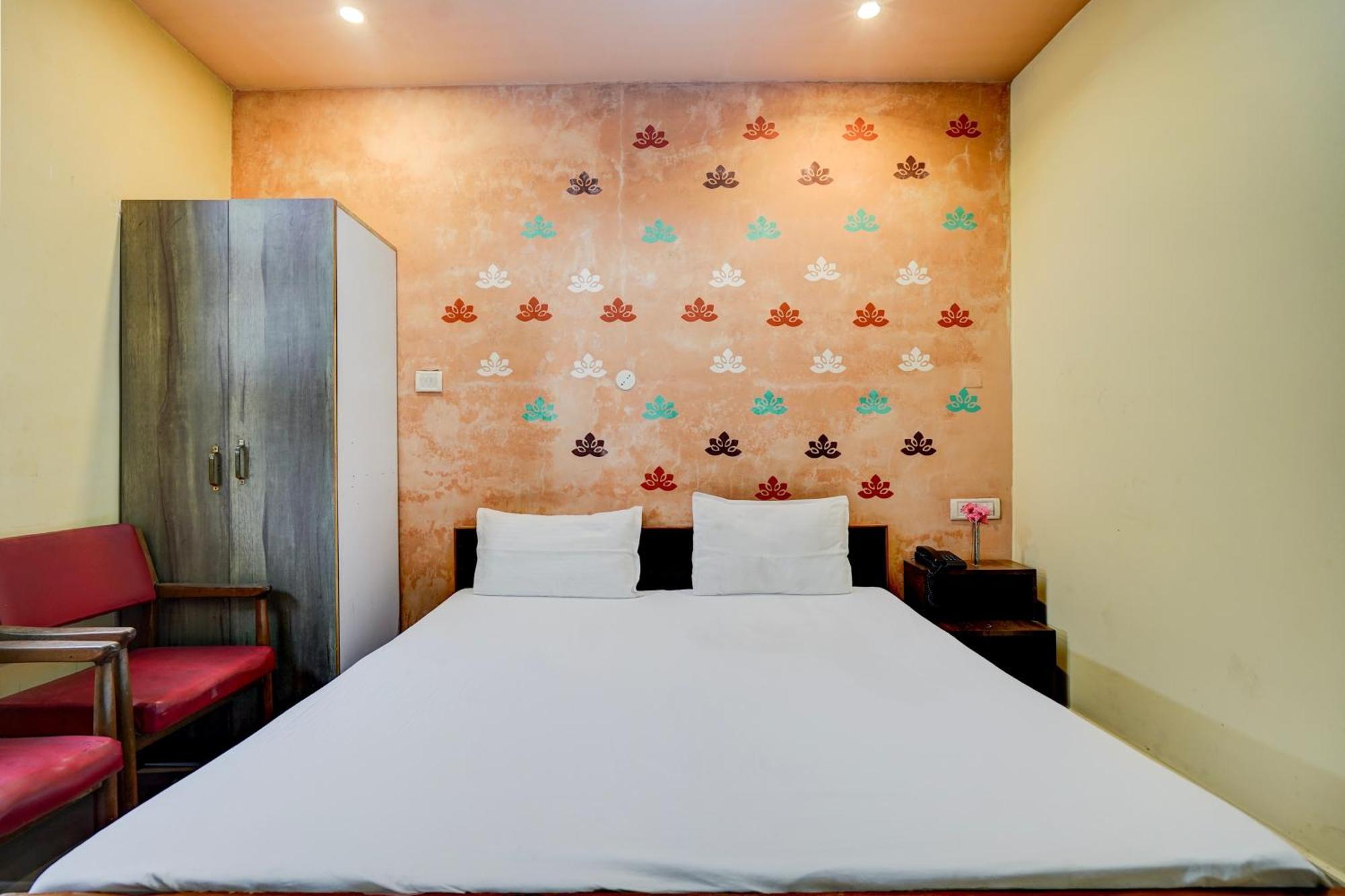 Hotel O Shyam Utsav Mirzāpur Екстериор снимка